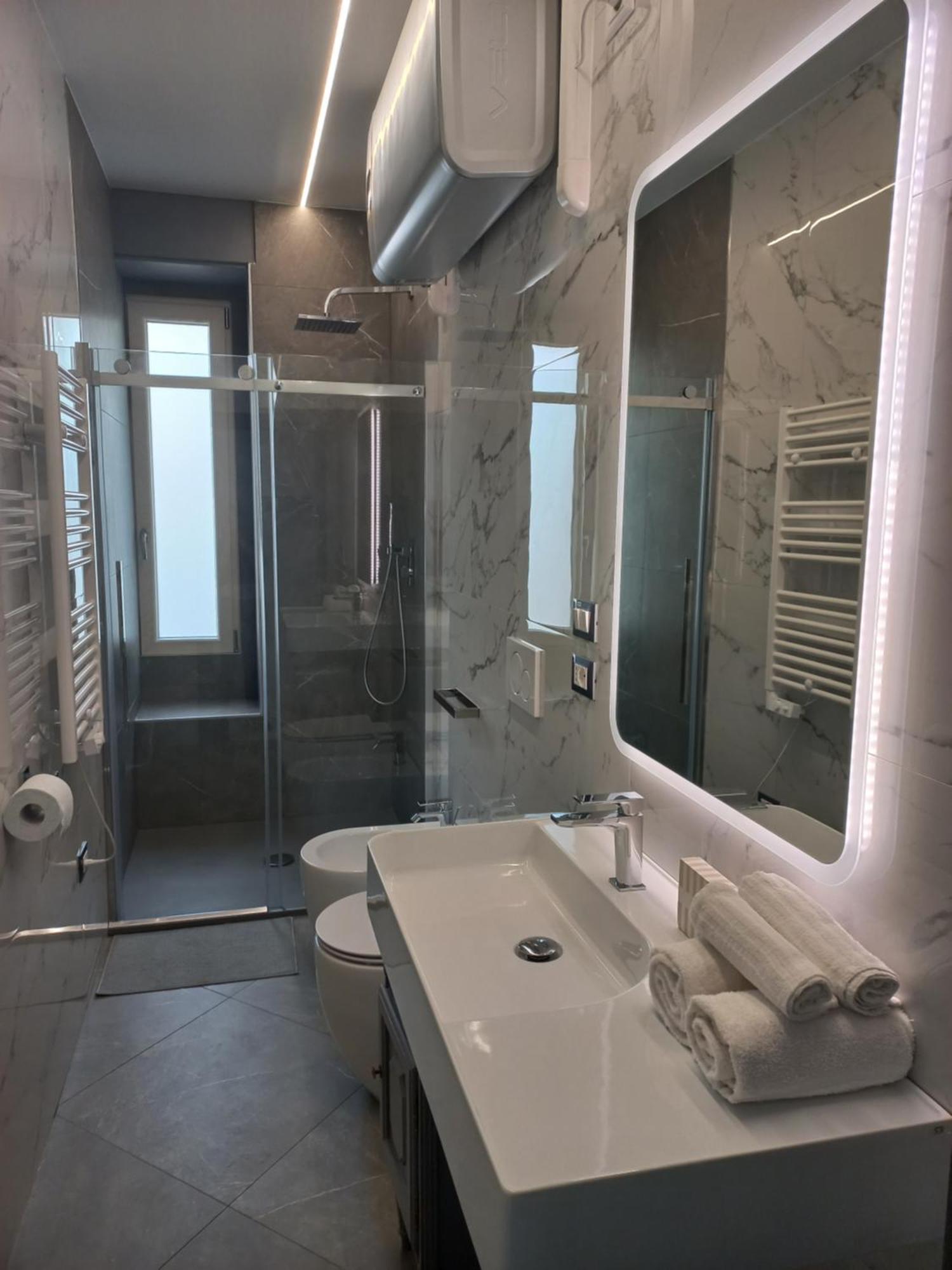 Dorolea Rooms Torino Centro Exterior photo